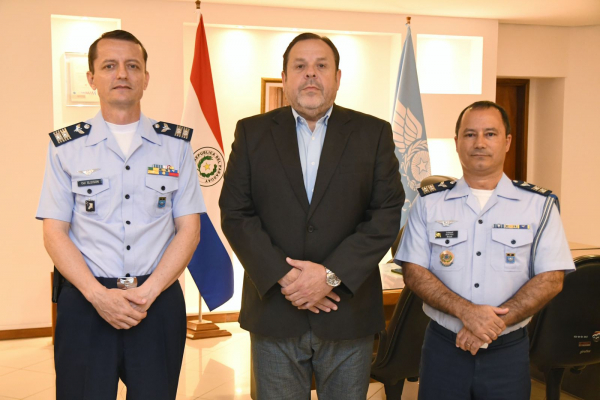 El Presidente de la DINAC recibió en audiencia protocolar al Agregado Aeronáutico del Brasil en Paraguay.