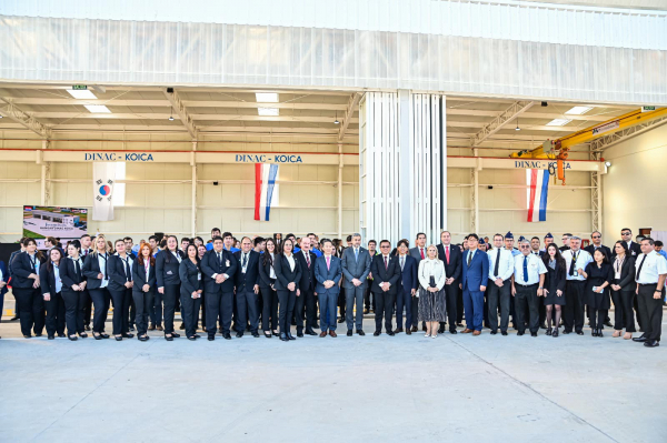 DINAC y KOICA inauguran hangar para capacitación de profesionales de aviación