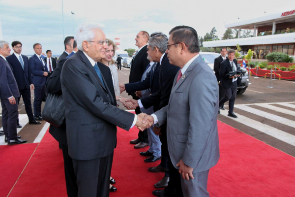 Presidente de la República Italiana arribó al Aeropuerto Internacional Guaraní - (AIG).